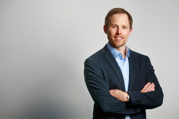 Shane Harding, CEO of Devicie