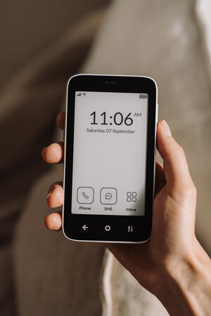 Mudita Introduces the Kompakt: An E Ink, Minimalist Phone Designed for Digital Well-Being